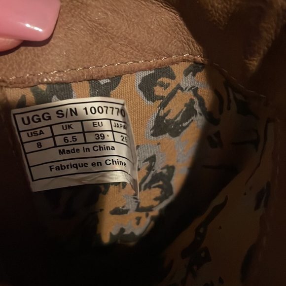 Ugg Boots - Picture 6 of 6